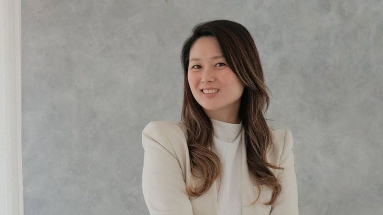 Berkenalan dengan Dewi Kauw, Wanita Hebat di Balik Suksesnya Skincare Skin Dewi