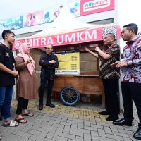 Dukung UMKM Terus Berkembang, Askrindo Beri Perlindungan untuk 10.000 Mitra Alfamart