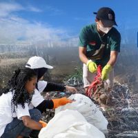 From Waste to Best: Tangkal Sampah dengan Bangun Trash Barrier di Sungai Pergasingan
