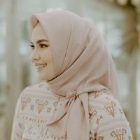 Mengenal Nadine Gaus, Sosok Inspiratif di Balik Wearing Klamby: Dari Thrifting hingga Jadi Jenama Fesyen Lokal