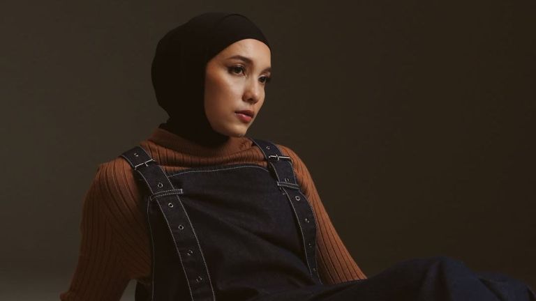 Mengenal Sosok Desainer Nanida Jenahara Nasution, dari Pewaris Darah Seni hingga Pelopor Gaya Hijab Masa Kini