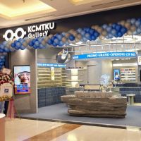 KCMTKU Hadir di Bandung: Perluas Sayap dengan Konsep Gallery Store dan Kampanye ‘Auto Glow’