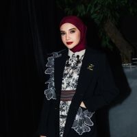 Zaskia Sungkar dan Perjalanannya Merintis Jenama Modest Fashion Lokal Ternama