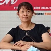 Mengenal Aurora Sri Rahayu, Perempuan di Balik Ayam Goreng Legendaris Jogja ‘Olive Fried Chicken’