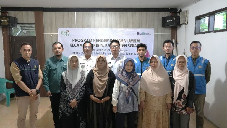 Tingkatkan Daya Saing UMKM Kibin, PLN Bekali Pelatihan dan Berikan Alat Produksi