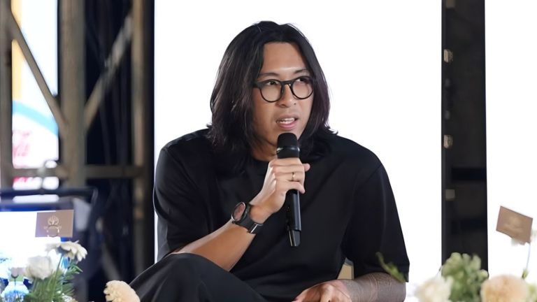 Cum Laude Saja Tak Cukup, Dokter Tirta: Sukses Juga Butuh Self Improvement