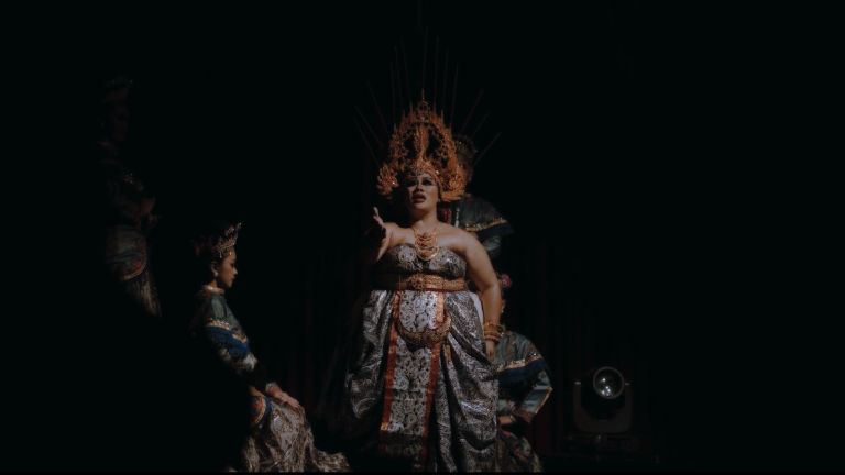 Film Dokumenter Raminten Universe Angkat Sosok Ikonik dalam Budaya dan Seni Pertunjukan Kontemporer di Yogyakarta