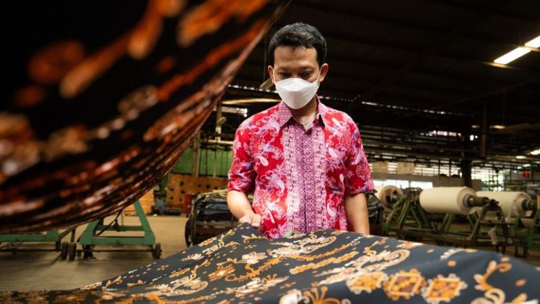 Trah Kasom Tjokrosaputro: Dirikan Batik Keris hingga Danliris Group