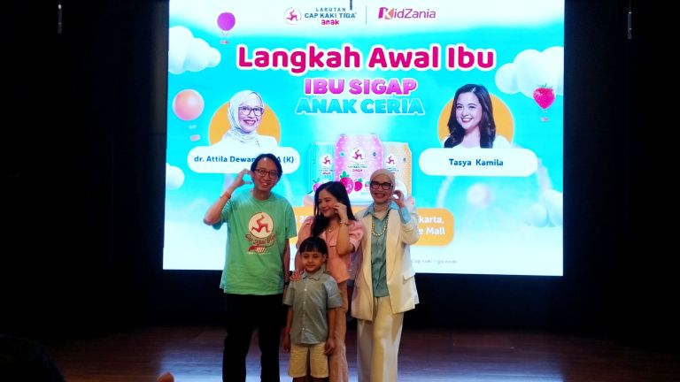 Kampanye #LangkahAwalIbu Tekankan Pentingnya Deteksi Dini Panas Dalam pada Anak