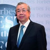 Mengenal Sosok Eddy William Katuari, Penerus Wings Group yang Antipopularitas