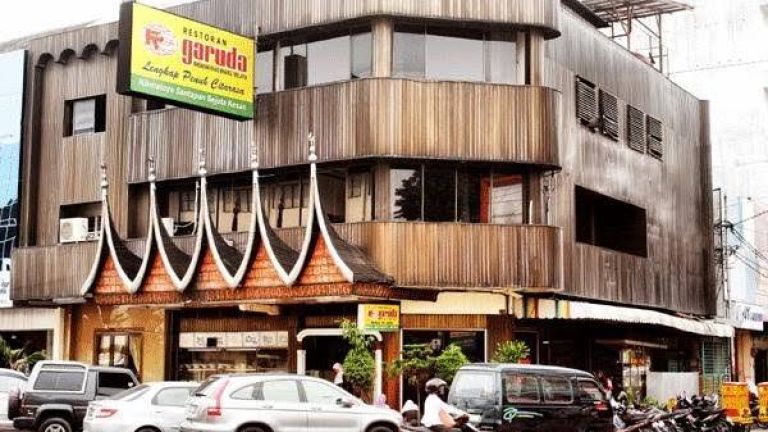 Mengenal H. Bakhtar, Saudagar Bukittinggi Pendiri RM Garuda yang Legendari