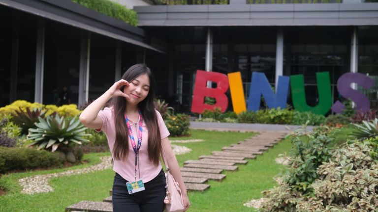 BINUS University Luncurkan Beasiswa untuk Nusantara 100 Persen, Buka Peluang Akses Pendidikan bagi Putra-Putri Bangsa