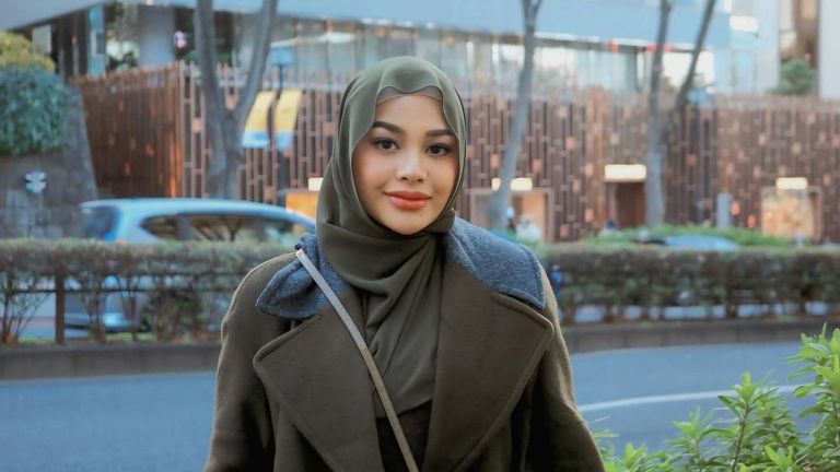 Sosok Aurel Hermansyah dan Kiprah Perjalanan Kariernya di Dunia Hiburan