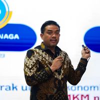 UMKM Terguncang, Pemerintah Putar Otak Cari Alternatif Hadapi Kenaikan Harga Plastik