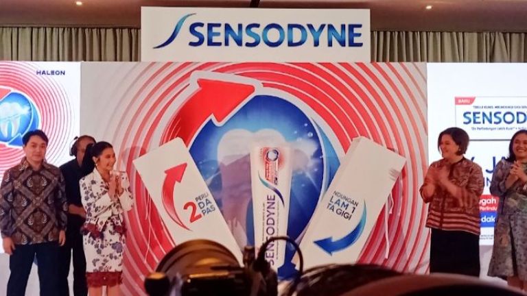 Inovasi Terbaru Sensodyne: Pasta Gigi Perlindungan Ganda Cegah Gigi Berlubang & Sensitif