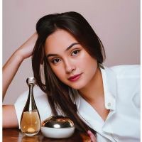 Caitlin Halderman Akui Screen Time Tinggi Pengaruhi Kesehatan Kulit