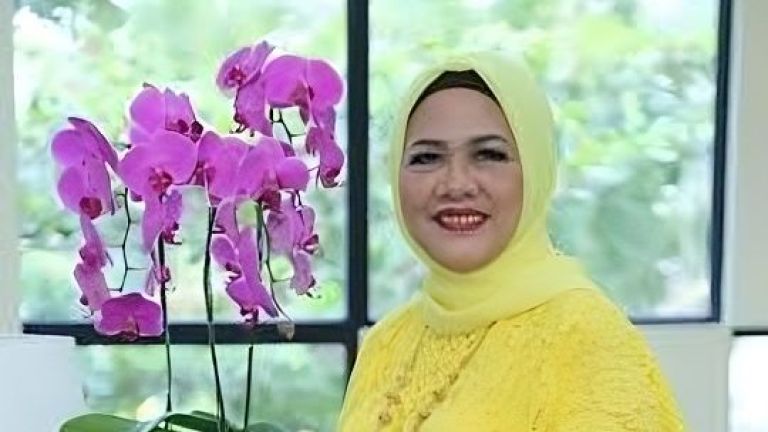 Mengenal Sosok Mona Surya dan Perjalanan Kariernya di Industri Sawit