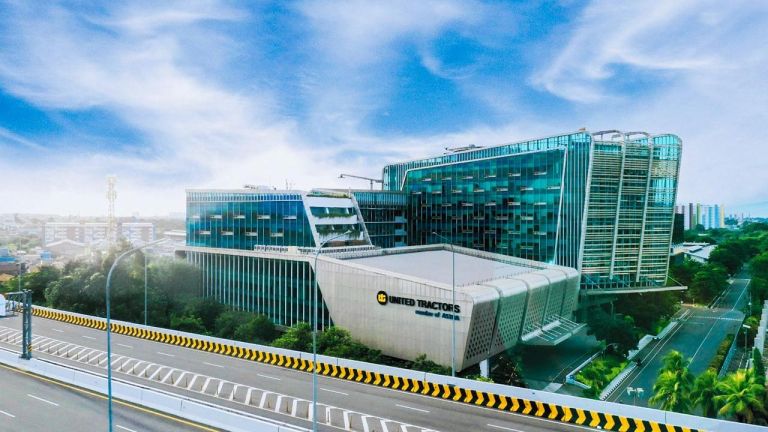 United Tractors Bukukan Laba Bersih Rp8,1 Triliun di Semester Pertama Tahun 2025