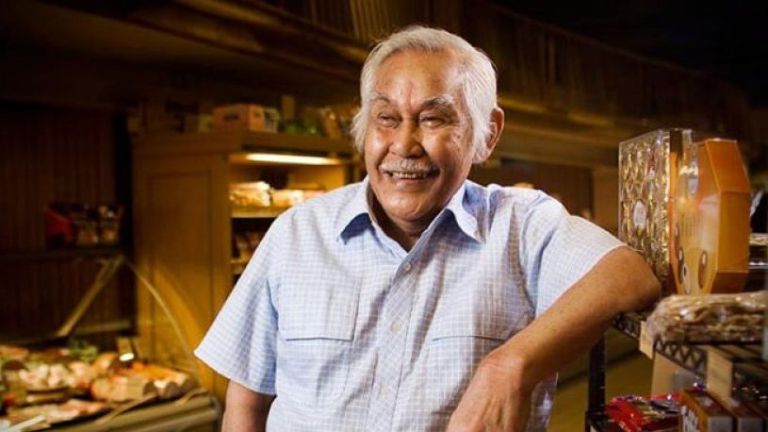 Dari Bob Sadino hingga Tommy Winata, Ini Deretan Pengusaha yang Berhasil Bangkit dari Keterpurukan