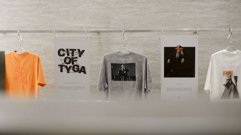 Debut di Dunia Fesyen Indonesia, TYGA Hadir dengan Gaya Autentik dan Bebas Stigma