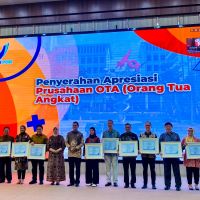 Kino Indonesia Raih Penghargaan dari BPOM atas Kontribusi dalam Program OTA secara Berkelanjutan