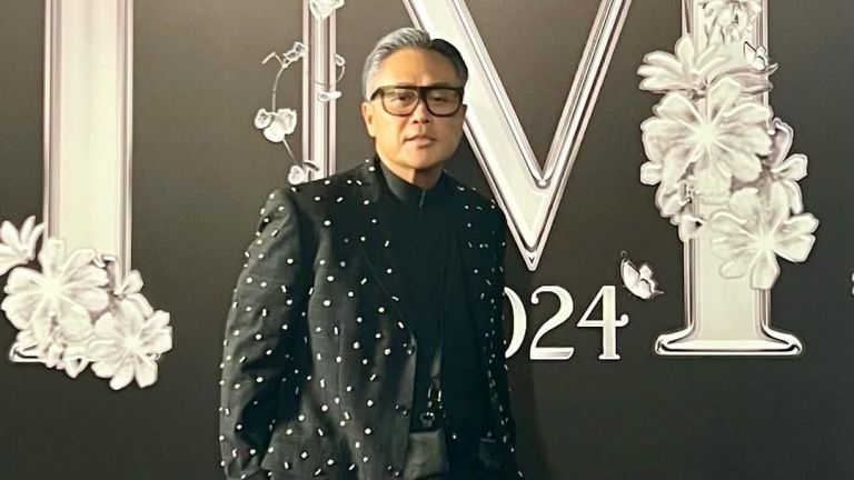 Wastra Bukan Lagi Sekadar Formalitas, tapi Identitas Sehari-hari