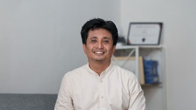 Mengenal Sosok Inspiratif Imam Santoso, Anak Petani yang Sukses Jadi Dosen ITB