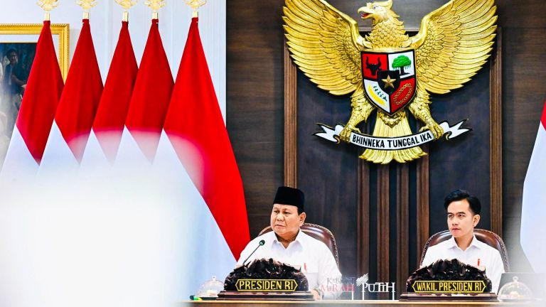 Retret Kabinet Jilid II di Hambalang: Bedah Rapor Kinerja 1 Tahun Prabowo-Gibran