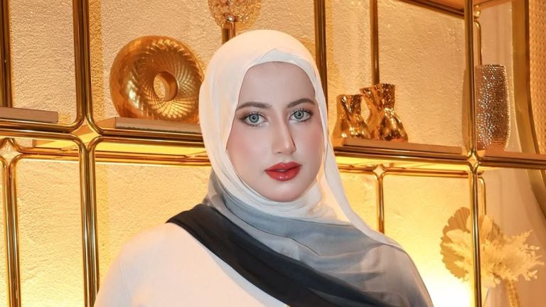 Berkenalan dengan Tasyi Athasyia, Food Vlogger Hits yang Juga Jago Masak