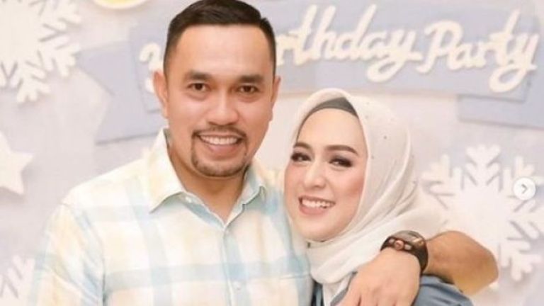 Mengenal Feby Belinda, Istri Ahmad Sahroni yang Ternyata Pebisnis Fashion