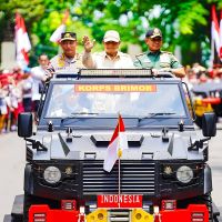 Indonesia Kondusif, Prabowo Apresiasi Kinerja Polisi dan Tentara