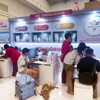Royal Canin Ramaikan IIPE 2025 dengan Kehadiran Sheila Dara dan Dion Wiyoko