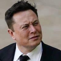Elon Musk vs Larry Ellison, Siapa Sebenarnya Orang Terkaya di Dunia?