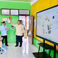 Serba-Serbi Program Digitalisasi Pendidikan: Prabowo Targetkan 330 Ribu Smart TV untuk Sekolah