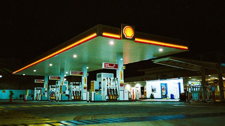 BBM Langka, Shell Indonesia Terpaksa Rumahkan Petugas SPBU