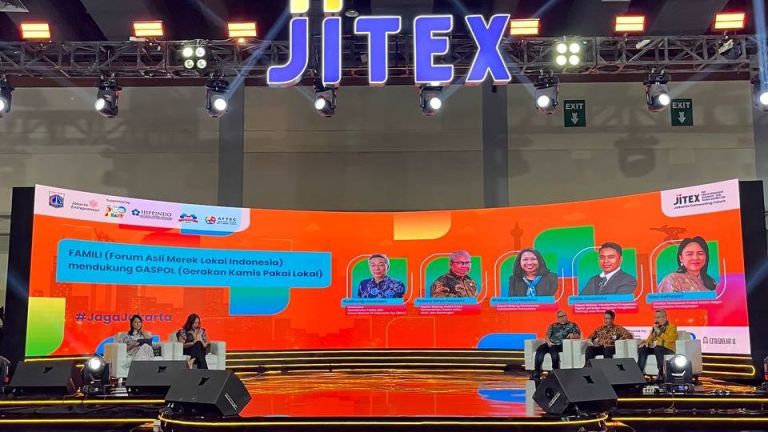 Diskusi FAMILI di JITEX 2025 Dorong Kebangkitan Merek Lokal untuk Gerakkan Ekonomi Nasional