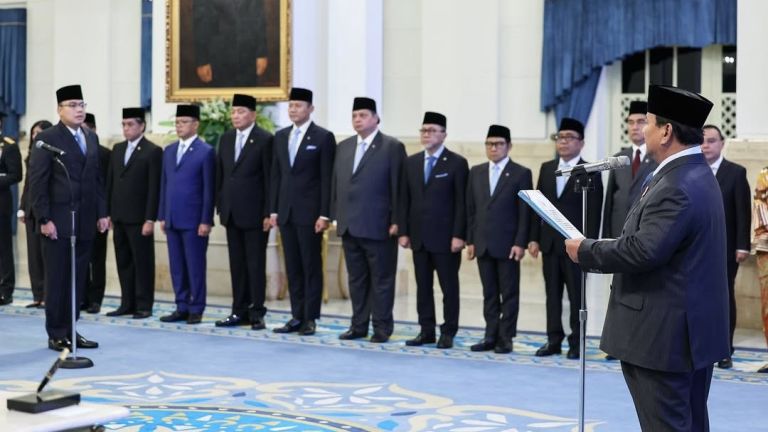 Aksi Prabowo Rombak Kabinet Disorot Rocky Gerung: Hanya Pergantian Oknum Menteri