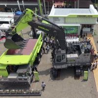 Tumbuh Pesat di Indonesia, Zoomlion Catatkan Kontrak Besar dan Strategis di Ajang IIME 2025