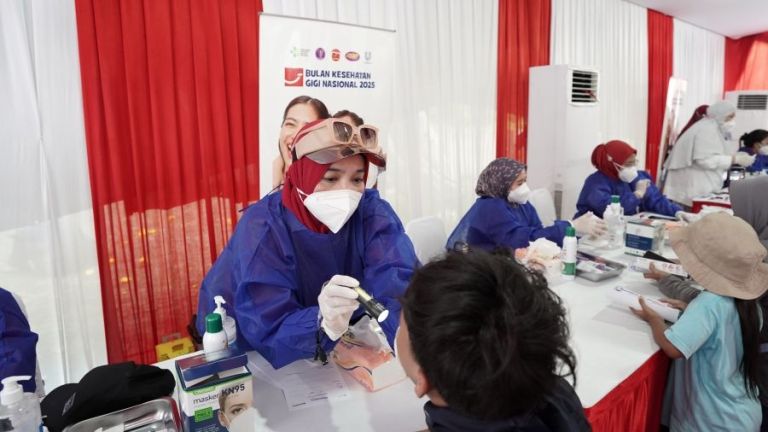 Pepsodent Ajak 28.000 Masyarakat Perawatan dan Konsultasi Gigi dan Gusi Gratis di Momen BKGN 2025