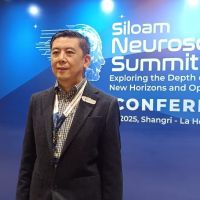 Siloam Hadirkan Robot Bedah Otak Pertama di Indonesia, Prof. Julius July: Keselamatan Pasien adalah Prioritas Utama