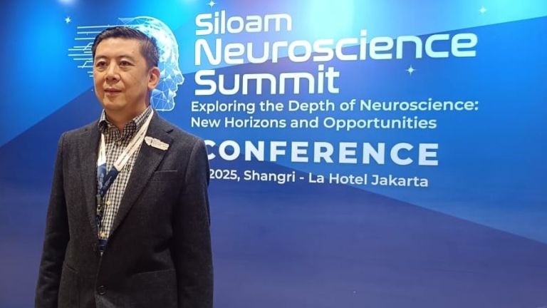 Siloam Hadirkan Robot Bedah Otak Pertama di Indonesia, Prof. Julius July: Keselamatan Pasien adalah Prioritas Utama