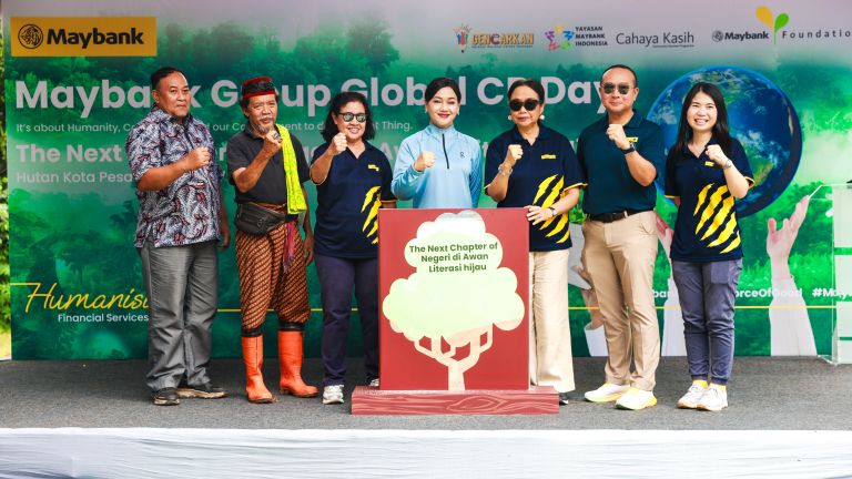 Maybank Indonesia Gelar Program Global CR Day dan Cahaya Kasih