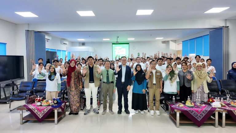 Sawit Academy Hadir di UNDIP: Dari Jalan Sehat hingga Workshop Sunscreen Berbahan Sawit