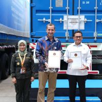 Menteri Perdagangan Resmikan Ekspor Produk Susu Frisian Flag Indonesia ke Asia Tenggara