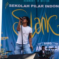 1.000 Peserta Bersatu dalam Festival Rock-Gamelan: Slank dan Suka2x Ramaikan 'Rock & Learn Family Festival' Sekolah Pilar Indonesia
