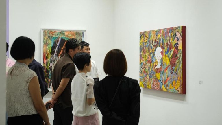Jejak Atreyu Moniaga di Art Jakarta 2025: Sebuah Perayaan Refleksi dan Regenerasi Seni