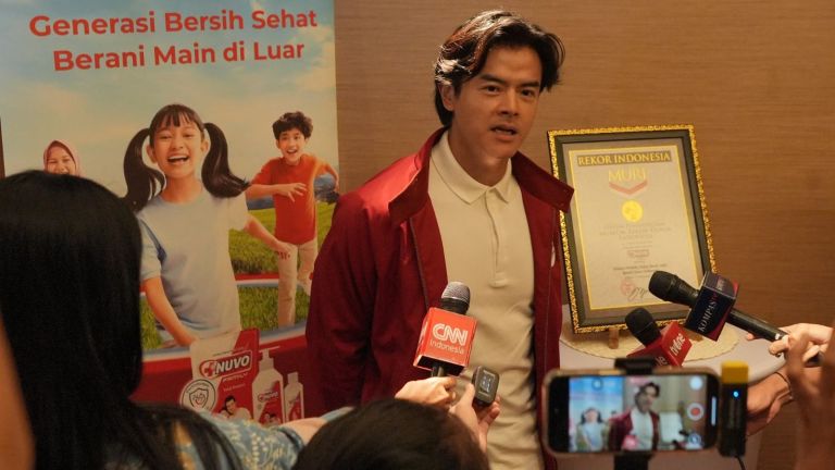 Ajarkan B3ST Sejak Dini, Dion Wiyoko: Anak Harus Bebas Bereksplorasi Tanpa Takut Kuman