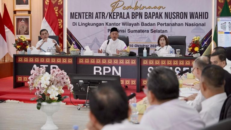 Pembinaan di Kanwil BPN Provinsi Sumsel, Menteri Nusron Tekankan Layanan Pertanahan yang Adaptif bagi Generasi Muda