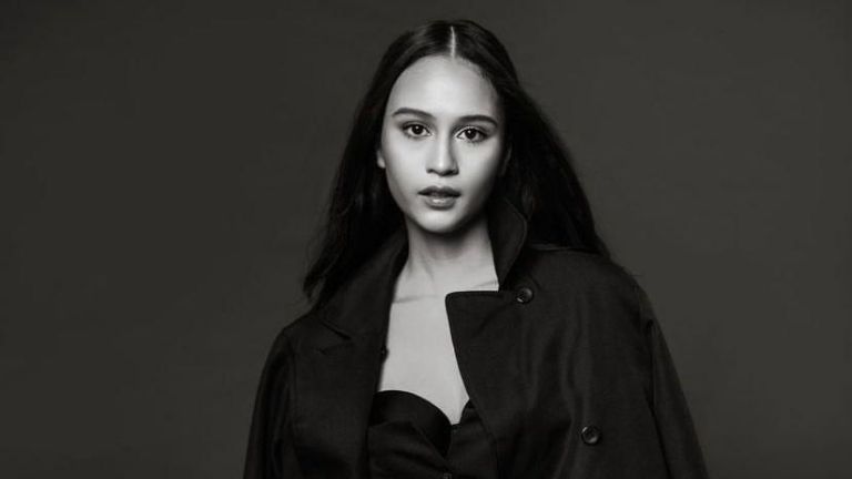 Intip Profil dan Perjalanan Karier Bintang Film Lutesha Sadhewa