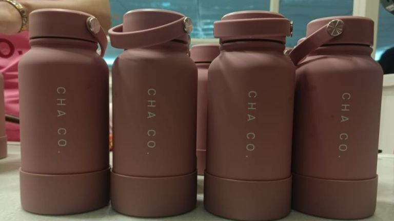 Cha Co. Lestarikan Budaya Teh Nusantara Lewat Inovasi Charcoal Tea dan Tumbler Kekinian
